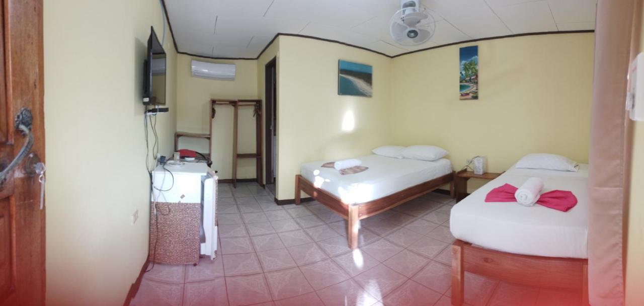 Cabinas Smith Cahuita Luaran gambar