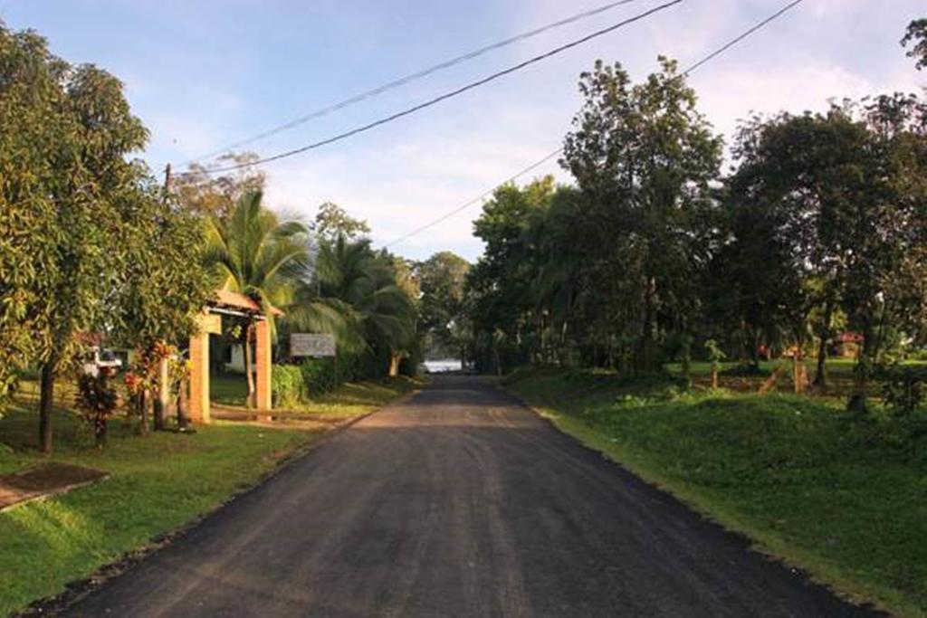 Cabinas Smith Cahuita Luaran gambar