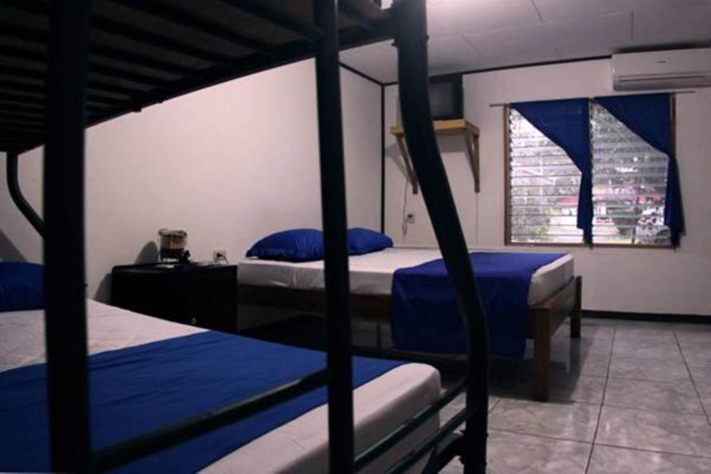 Cabinas Smith Cahuita Luaran gambar